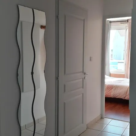 Apartment Les Sables-d'olonne, 3 Pieces, 4 Personnes - Fr-1-427-174 *